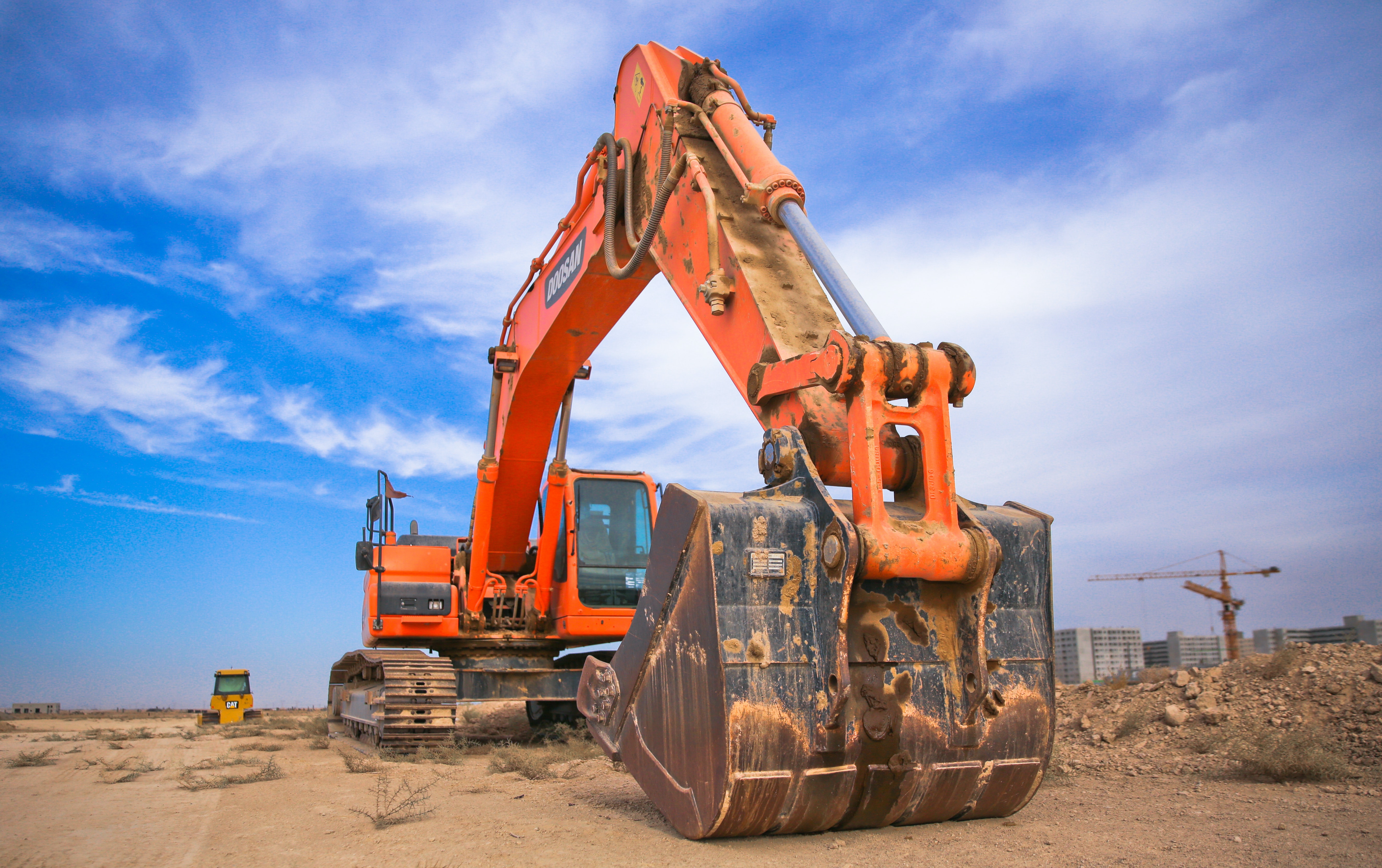 tracking devices for construction equipment